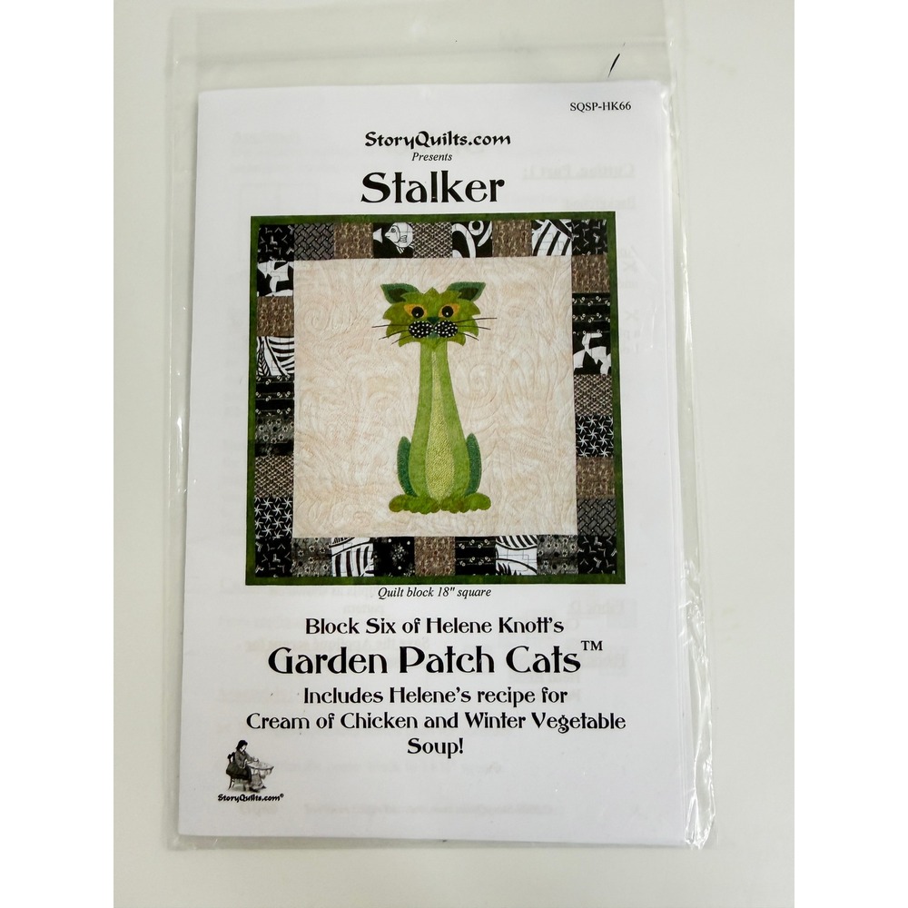 StoryQuilts Stalker Garden Patch Cats Pattern 18in Green Cat Helene Knott HK66